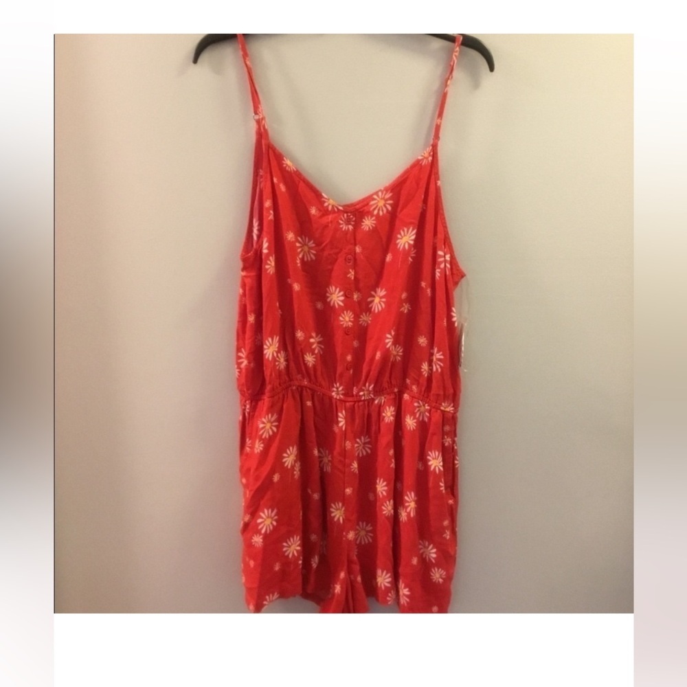 Juniors SO Red White Daisy Print Romper L - Picture 2 of 13